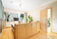 Sonnige, noble 2 Zimmerwohnung Zentrumsnähe Seefeld