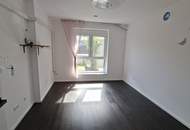 Neuwertige Eigentumswohnung mit 4 Zimmern, 2 Terrassen und 3 PKW-Stellplätzen in Ebreichsdorf!!!
