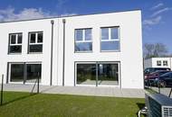 Modernes Niedrigenergiehaus, belagsfertig. Provisionsfrei!