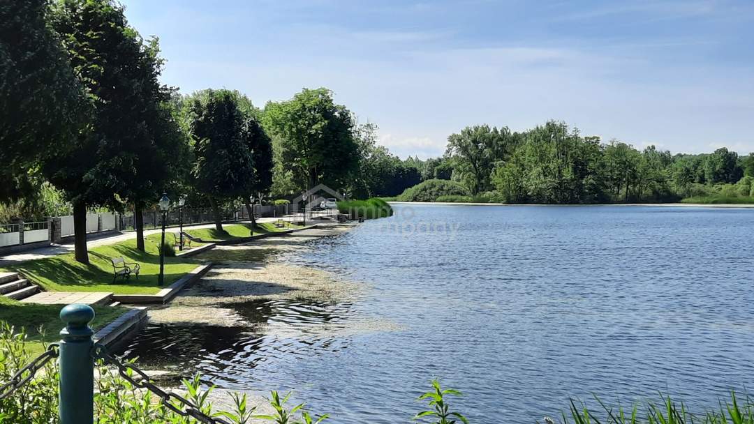 Frühjahrspreis! 4392 m² Grund in Thallern