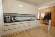 Mehrfamilienhaus mit 2 getrennten Wohneinheiten