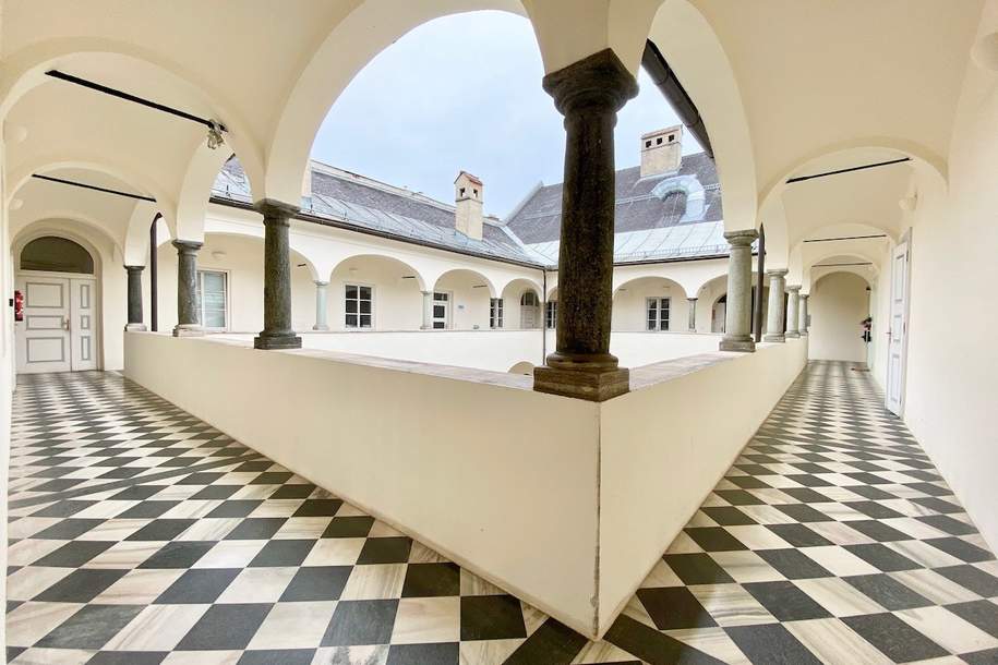 Klagenfurt - Neuer Platz 7: Großzügige Büro- / Kanzleiräumlichkeiten in Toplage im 2. OG mit Lift, Gewerbeobjekt-miete, 1.707,12,€, 9020 Klagenfurt(Stadt)