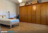 Großzügiges Einfamilienhaus mit Werkstatt und Halle