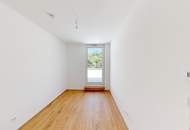 4-Zimmer-Dachgeschosswohnung mit großer Terrasse und Blick Richtung Weinhänge