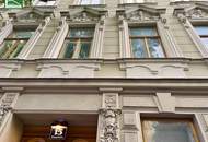 GÜNSTIGES PAKET 2 WOHNUNGEN FÜR ANLEGER! RENOVIERUNGSBEDÜRFTIG. EINE WOHNUNG LEERSTEHEND. EINE WOHNUNG UNBEFRISTET VERMIETET!