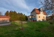 Traumhafte Altbauvilla mit Einliegerwohnung und großem Garten in Badennähe