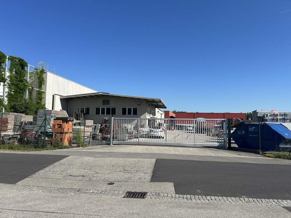 Gewerbeobjekt mit ca. 600 m2 Halle und 100 m2 Büro aber erweiterbar BESTANDSFREI