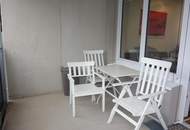 Toplage: Sehr schöne 2-Zimmer-Wohnung mit Balkon und Tiefgaragenplatz