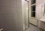 Wunderschöne 2 Zimmeraltbauwohnung