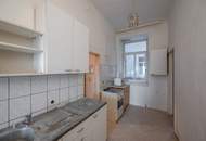 ++NEU++ Renovierungsbedürftige 4-Zimmer Altbauwohnung im Erdgeschoss!