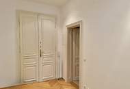 Altbauwohnung mit Charme und Charakter