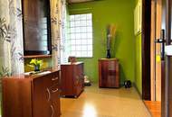 Ehemaliger Bauernhof, Bauernhaus, Ferienappartements, Nebengebäude, ruhige Ortslage