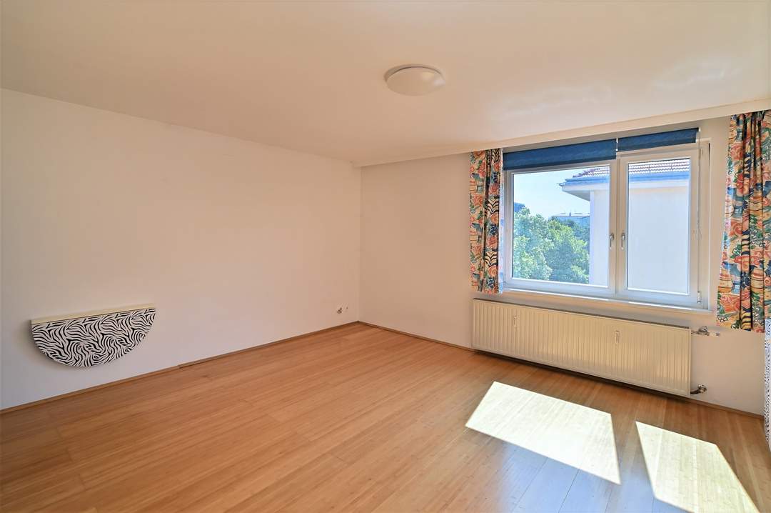 Clever geschnittene Single-Wohnung nahe Fortuna Park