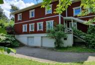 SEHR GERÄUMIGES EIN-ZWEIFAMILIENHAUS MIT STIL IN SONNIGER LAGE