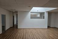 540 m² große und helle Büro- oder Geschäftsfläche im EK-West in 3300 Amstetten/Greinsfurth zu MIETEN