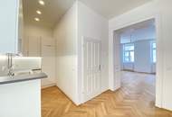 ALTBAU-SCHMUCKSTÜCK IM ACHTEN! WUNDERSCHÖN SANIERTER 3-ZIMMER-ERSTBEZUG ZUM VERLIEBEN