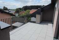 Neuwertige 2-Zi.-Dachgeschoß-Wohnung mit Terrasse in OÖ!