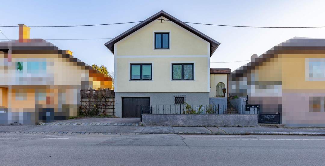 GROßZÜGIGES HAUS NAHE DEM BAHNHOF UND DEM ZENTRUM!