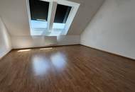 unbefristet und hell | mit riesiger Dachterrasse