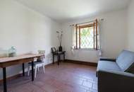 "Zauberhafter Dreikanthof mit großem Gartenparadies bei Tulln"