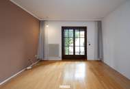 Unterkellerter Bungalow mit traumhaftem Garten u. Doppelgarage in zentraler Lage!