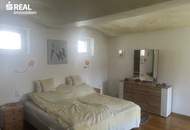 sREAL- LANDLEBEN MIT CHARAKTER - Historisches Bauernhaus mit Scheune, Backstube, Pool und 1.296 m² Grund
