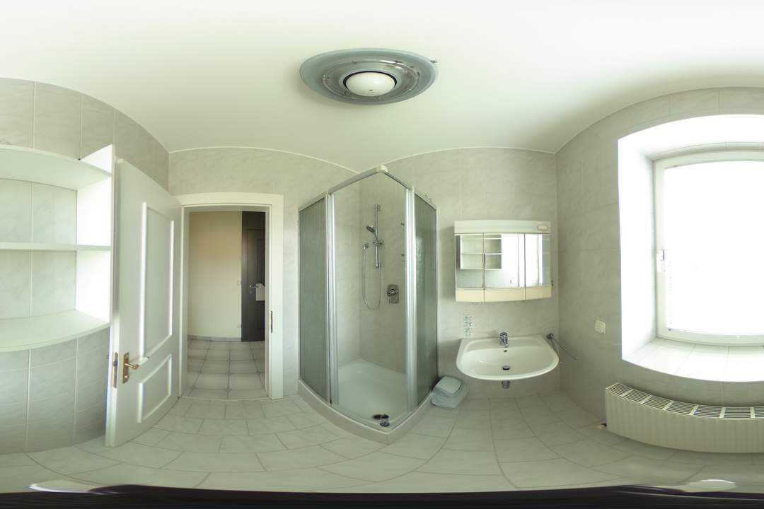 Kompakte Bürofläche mit optionalem Konferenzraum zur MIETE!