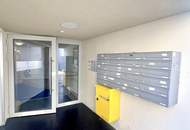 Moderne 2-Zimmer-DG-Wohnung mit sehr guter Anbindung