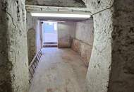 Rarität! Gelegenheit in der Villacher Altstadt. Die Liegenschaft "Altwaren Duhs" steht zum Verkauf