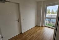 UNBEFRISTET! großzügige und sonnige 3-Zimmer-Wohnung mit großem Balkon und Küche!