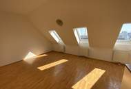 Helle 2-Zimmer-Dachgeschosswohnung – Sofort verfügbar!