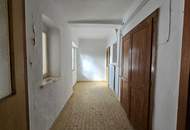 Dreikanthof mit vier Grundstücken in einer Sackgasse (ruhige Lage)