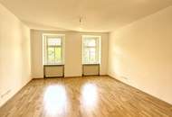 Erstbezug nach Sanierung! Traumhafte Villenetage mit Gartenmitbenutzung und Garage!