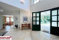 Verborgene Oase im Grünen - repräsentative Villa mit großzügigem Grundstück und Pool