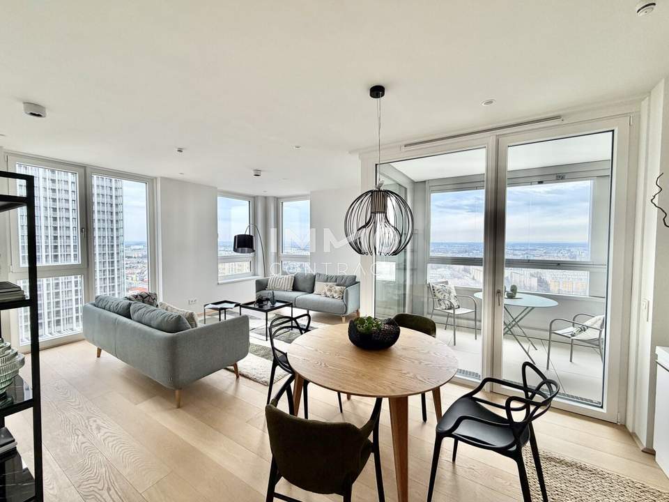 29. Etage: Skyline-Feeling inklusive Pool: Ihre neue 3-Zimmer-Oase