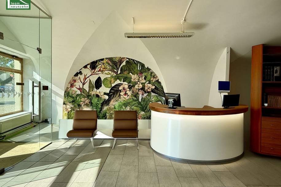 Repräsentatives Geschäftslokal in Bestlage am Hauptplatz in Bruck an der Leitha. - WOHNTRAUM, Gewerbeobjekt-miete, 1.221,16,€, 2460 Bruck an der Leitha