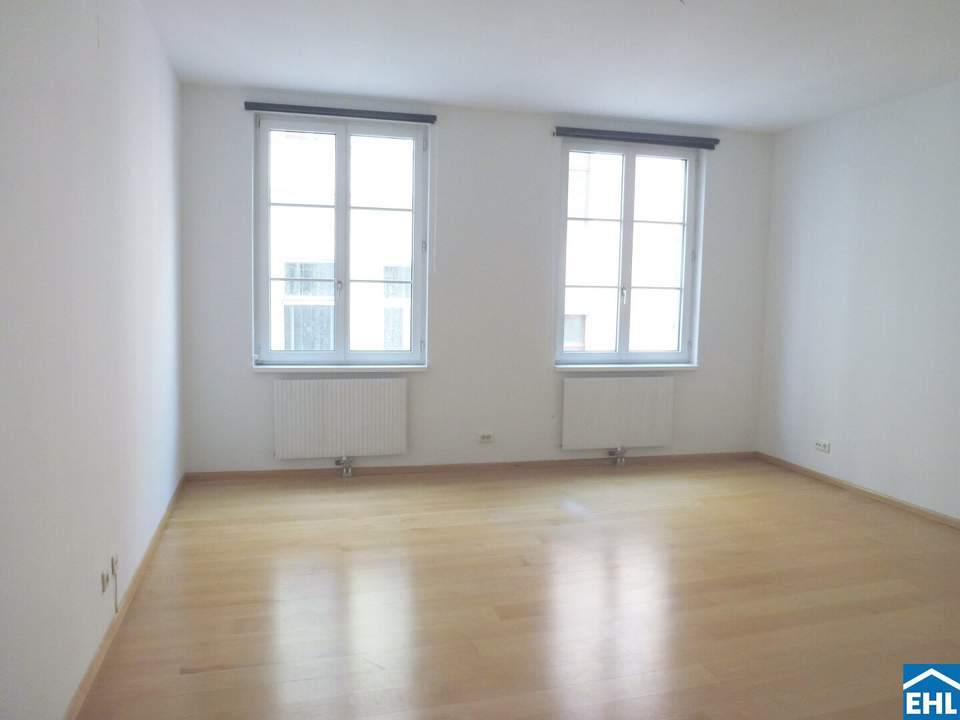 Großzügige 2 Zimmerwohnung am Roten Hof!