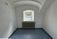 Vielseitige Gewerbefläche mit urigem Charme zu vermieten - z.B. als Atelier/Büro/Vereinslokal - direkt bei Knoten Linz