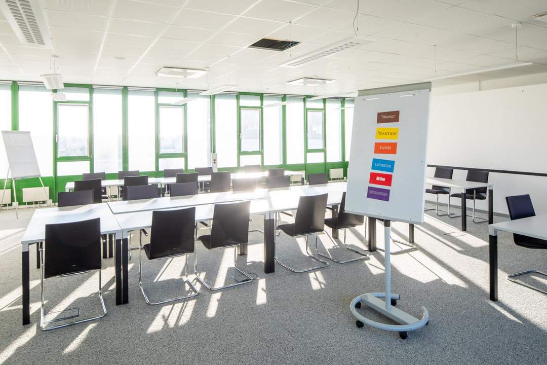 Büroflächen mit viel Tageslicht im 4. Liftstock