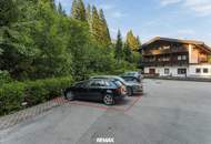 Frisch renovierter 3-Zimmer-Dachgeschosstraum mit zwei Balkonen und Tiroler Bergpanorama in Alpbach
