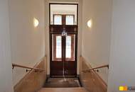 Loftartige, sanierte Wohnung im ruhigen Hofhaus