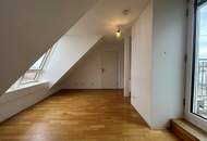 Helle 3-Zimmer-Maisonette mit Freifläche und Galerie!