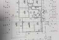Helles Einfamilienhaus mit großem Grundstück.