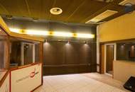 Charmantes Bauernhaus mit großem Grundstück, langgezogenem Hof, 2 Wohnungen und einem Swimmingpool