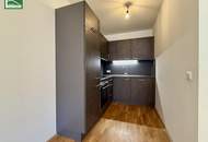 Geräumige 2-Zimmer Wohnung inkl. Einbauküche und Freifläche!