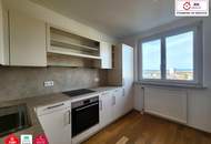 Hochwertig sanierte 3-Zi.-Wohnung mit Loggia & traumhaftem Fernblick aus allen Zimmern