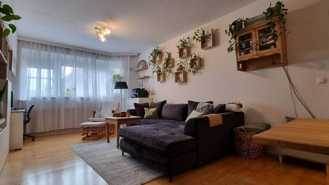 Gemütliches Zuhause mit 2 Zimmern & Tiefgaragenplatz – Nähe Mühlbach