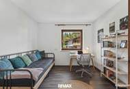 Gepflegte Doppelhaushälfte mit Terrasse, Balkon und zwei Kachelöfen
