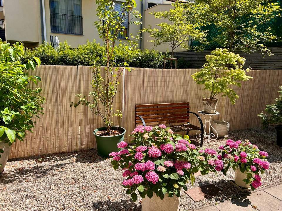 "215m² Privates Wohngefühl: Luxuriöse Garten-Oase im Herzen von Sievering "