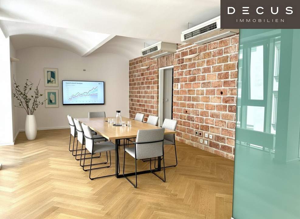 + + + REPRÄSENTATIVER ALTBAU + + + TOP CITY LAGE + + + 10 Räume + + +